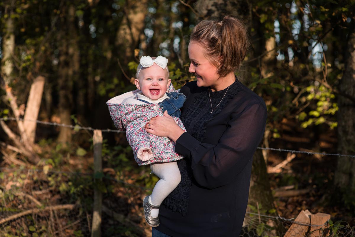 Photograph of Aimee and her daughter Bella during portrait session