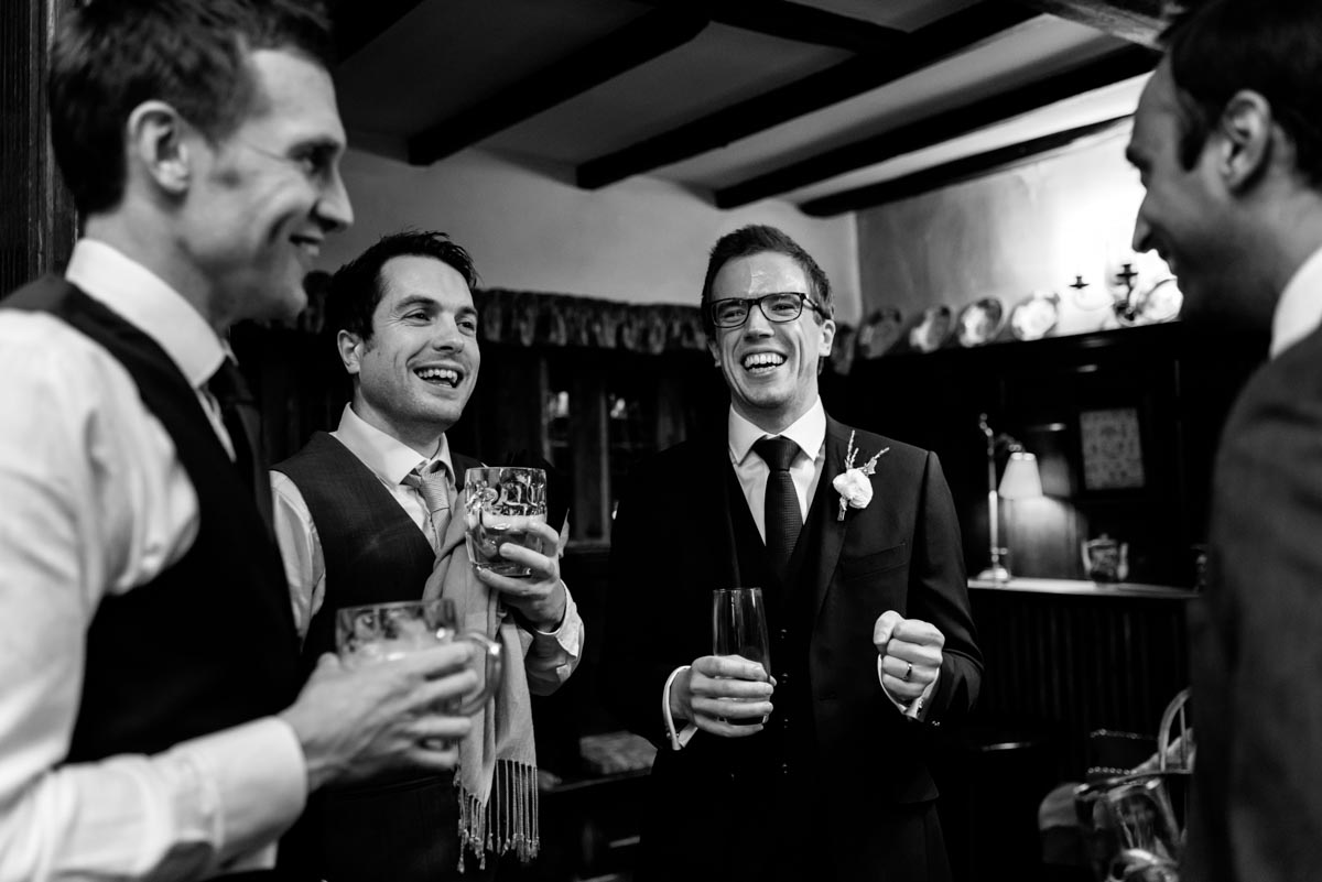 Kent wedidng photographer helen batt captures image of tom and his wedding guests