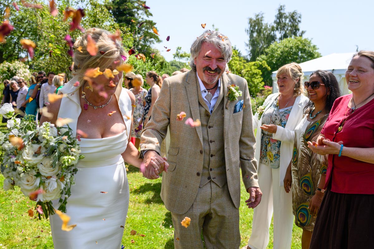 Gus and Mariettes ratsbury Barn wedding confetti throw