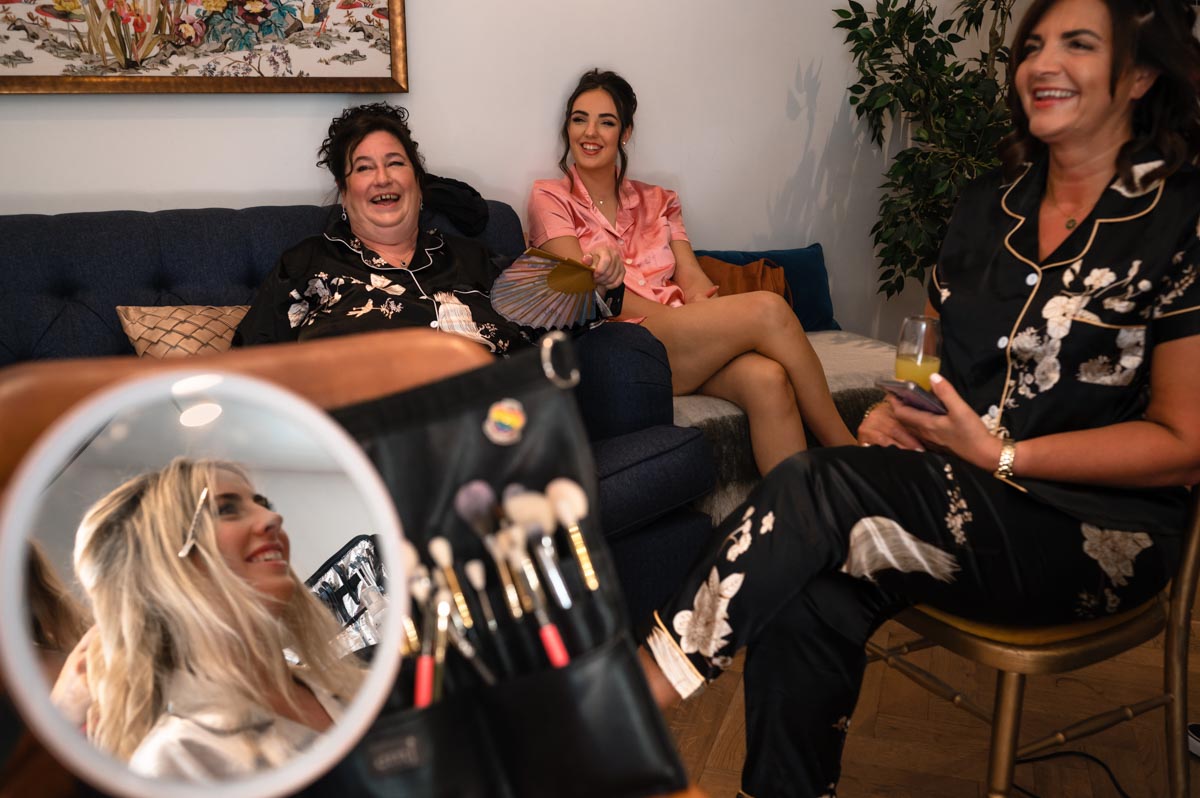 swallows oast wedding photography, Sarah getting ready