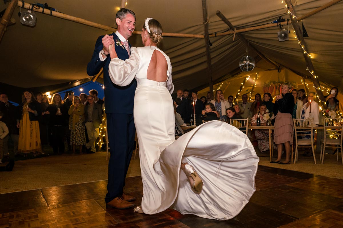 Wedding photography first dance. Matthew and Sarah