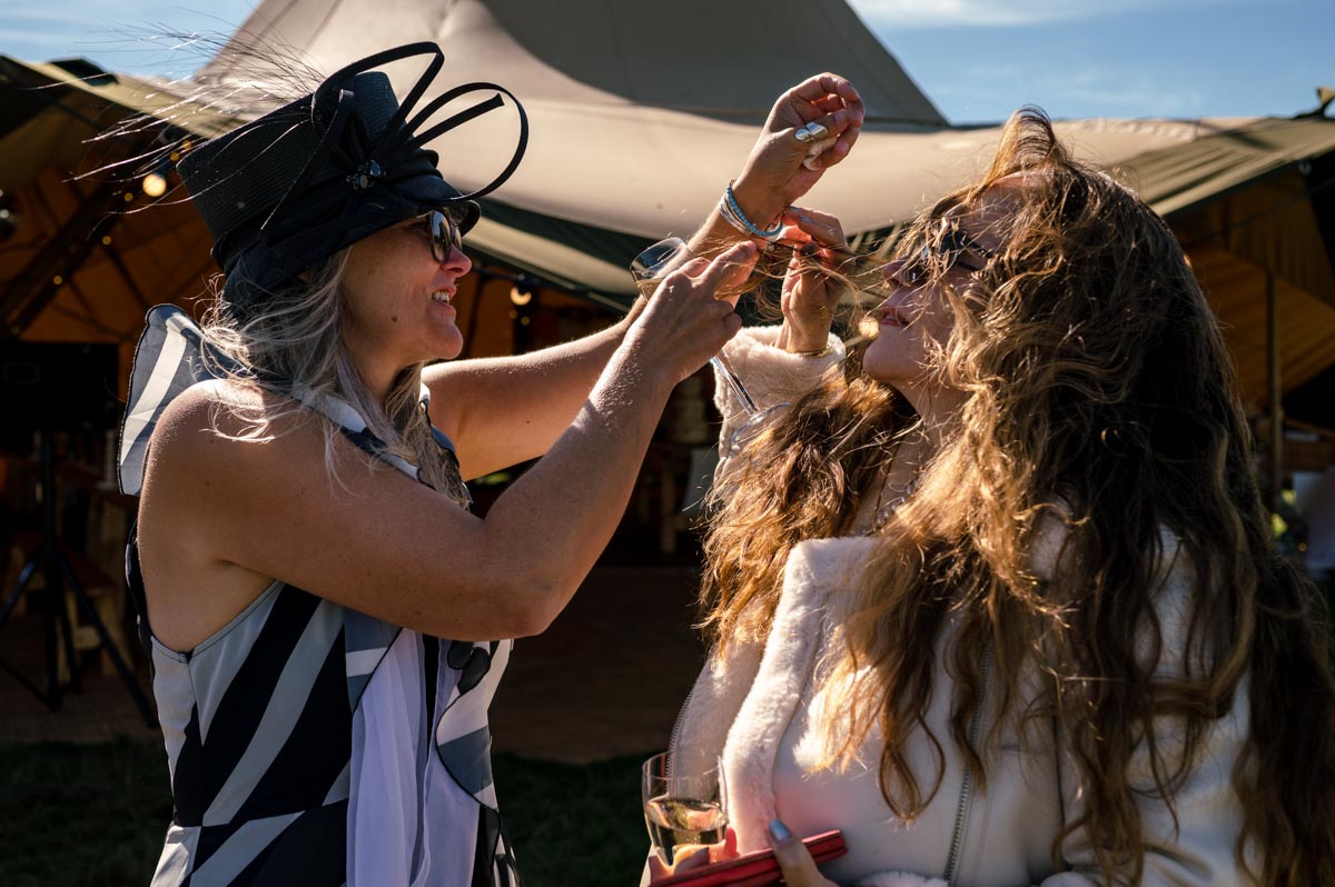 Wedding hair tangles