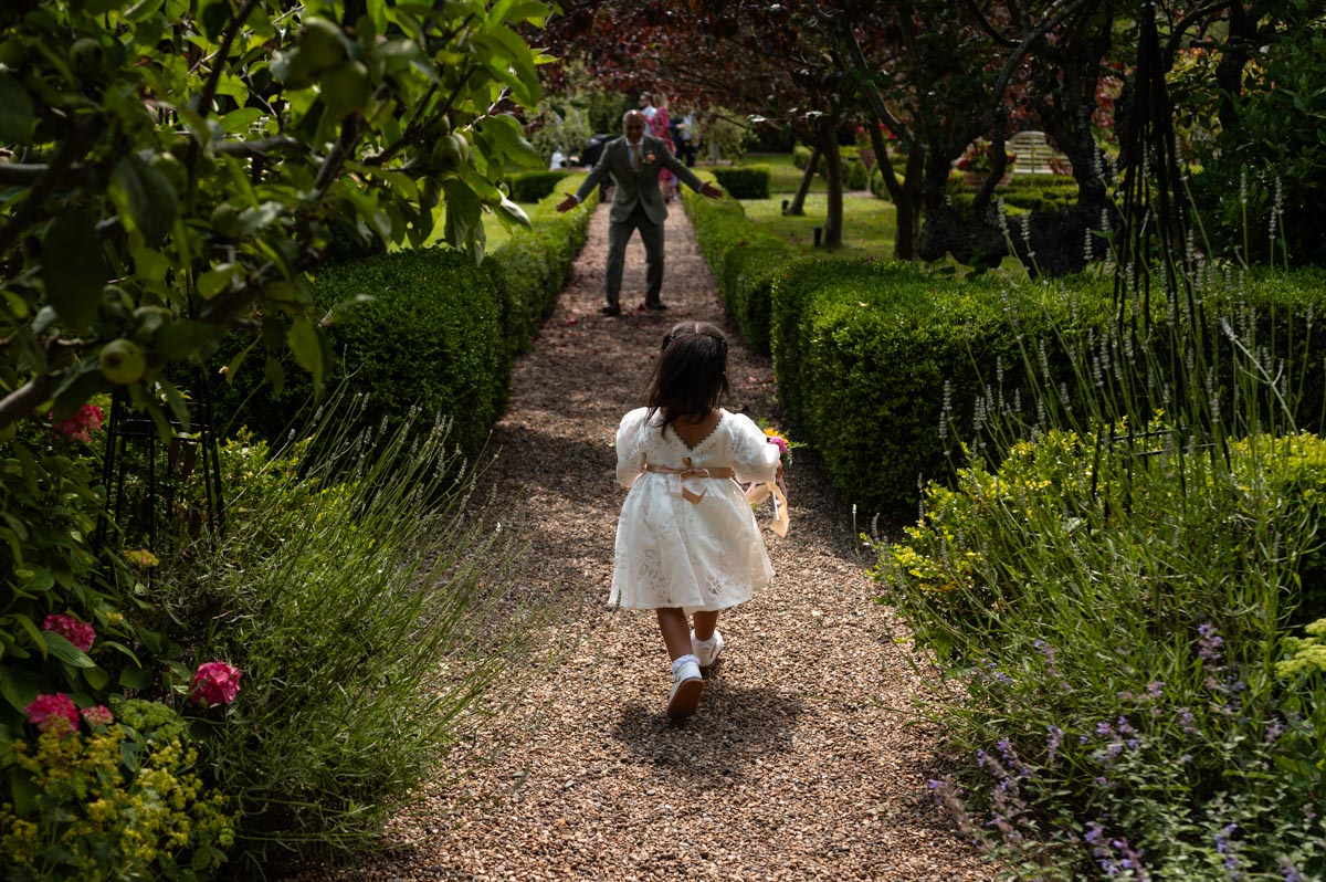 Flower girl runs to her dad. A taste of my 2024 weddings. The secret garden in Kent.